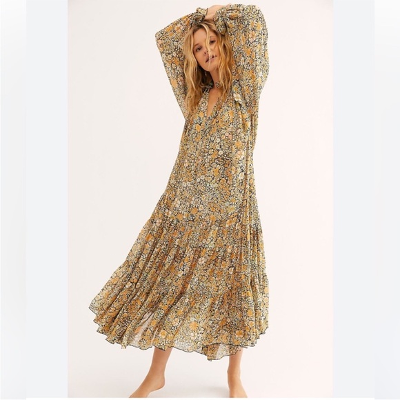Free People Multicolor Floral Fabric feeling groovy maxi dress Free People Multicolor Floral Fabric feeling groovy maxi dress